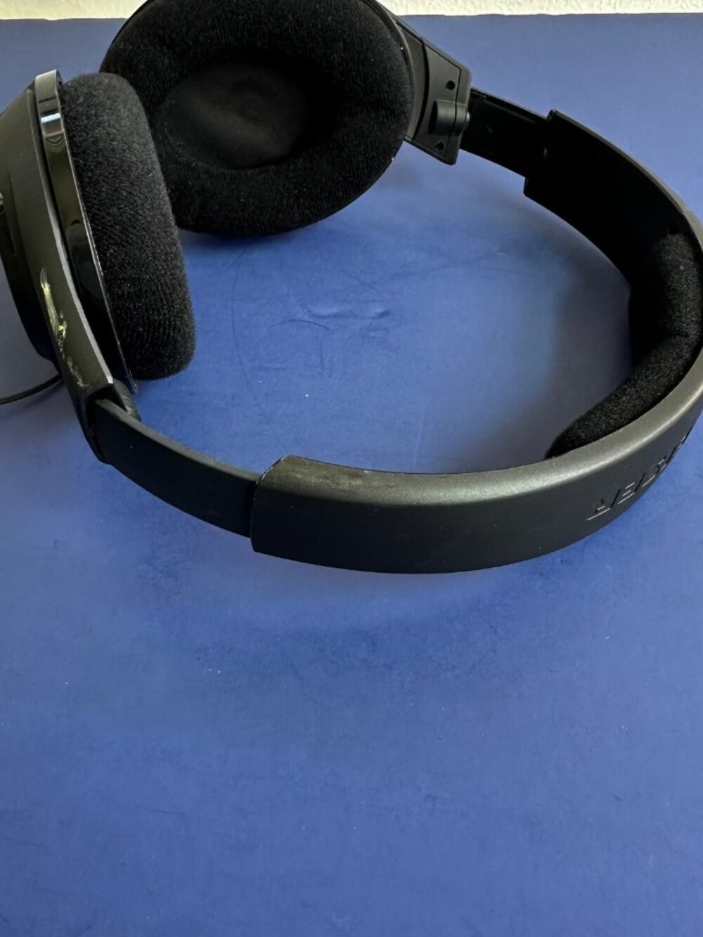 Sennheiser HD 419 Over-Ear Wired Headphones Heavy Cup Scuffing TESTED - Picture 3 of 9
